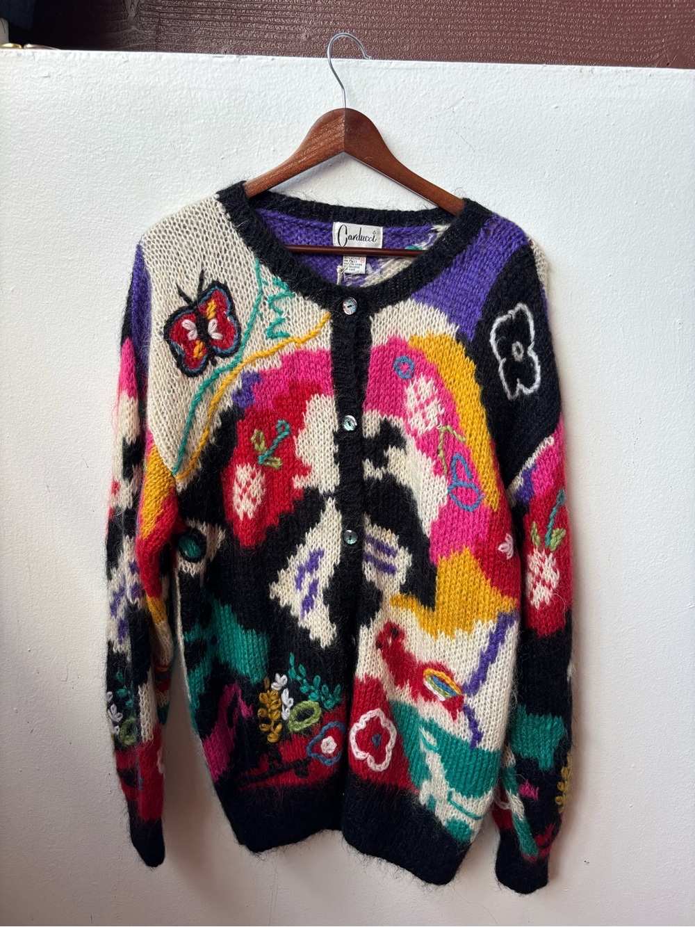 Carducci Multicolor Floral Knit Cardigan Sweater - Vibrant Pattern